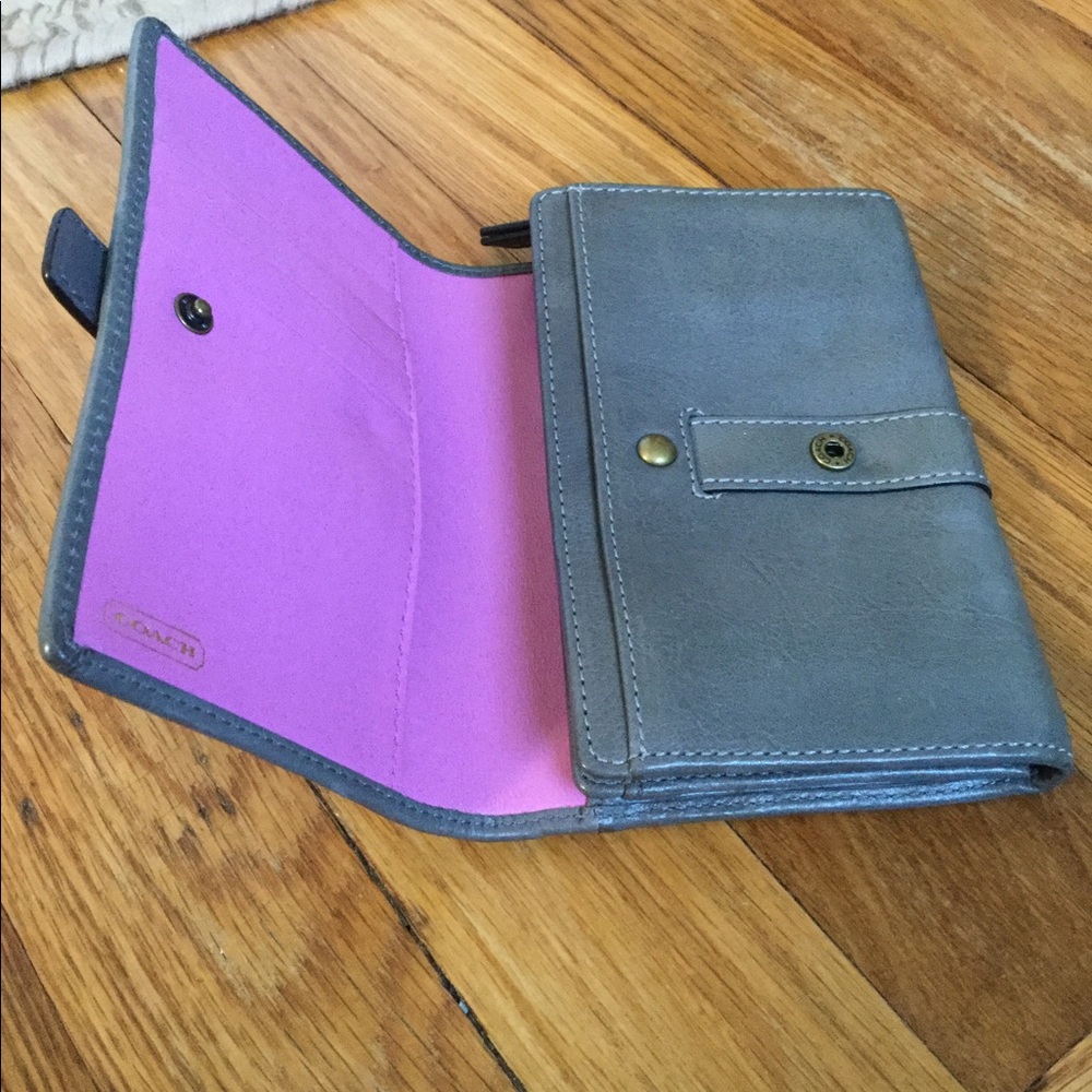 Grey coach wallet - Picture 7 of 8